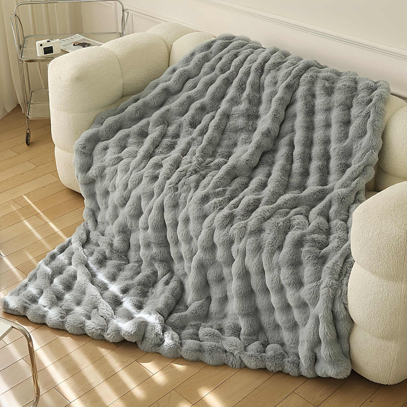 Thickened Faux Rabbit Fur Blanket - Warm Plush Blanket for Bed, Office, and Air Conditioning - Geometric Pattern