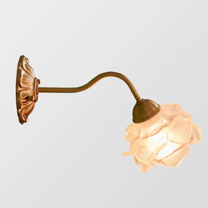 BlossomGlow – Vintage Koper Bloemblad Wandlamp