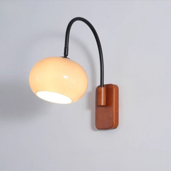 BauhausGlow – Draaibare Bauhaus Wandlamp met Khaki Glas