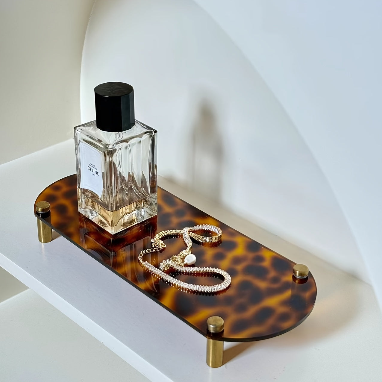 FrenchBox - Elegante cassettiera francese con design astratto