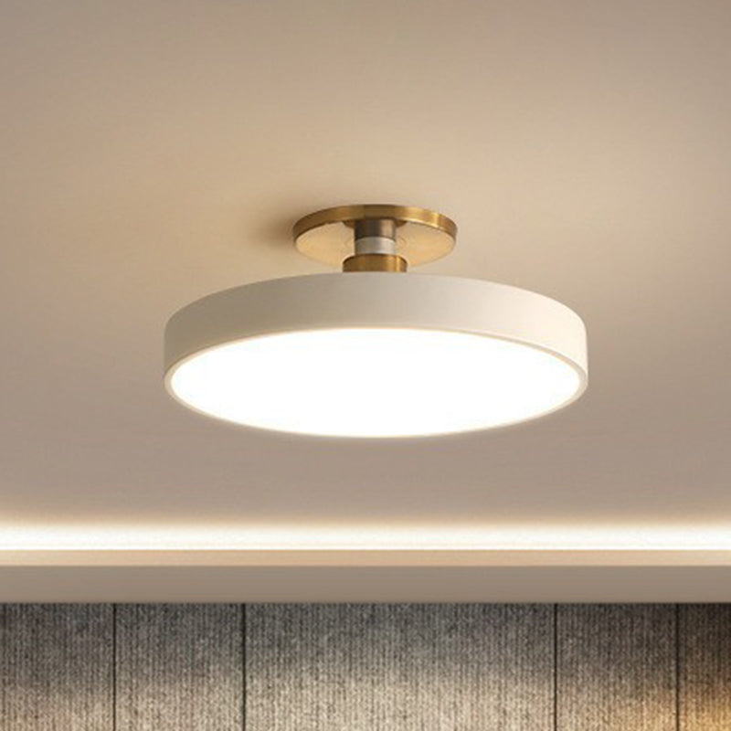 Elegante lampada da soffitto LED stile nordico per camera da letto