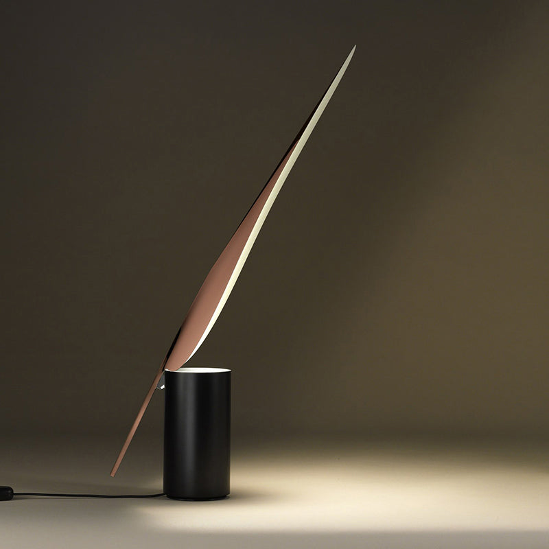 Leaf-shaped Table Lamp - Modern Metal 1-Light Bedroom Night Lamp