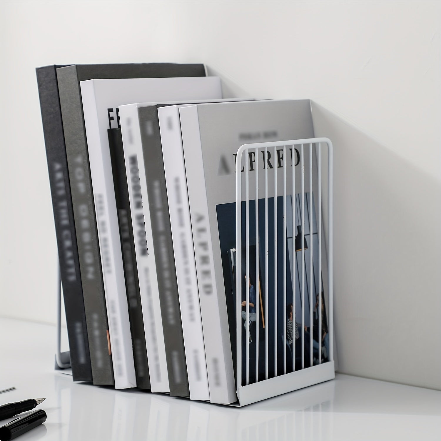 IronHold - Set da 2 Supporti Universali in Metallo per Libri