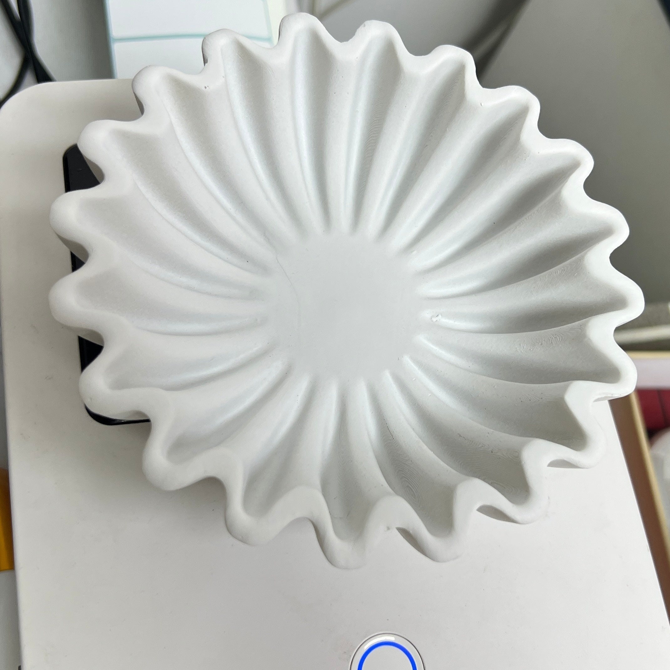 EleganceBowl - Hars Kom met Groeven & Golvende Randen voor Woonkamer Decor