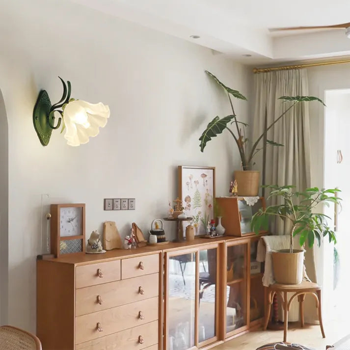 LilyGlow – Wall Lamp with Floral Design
