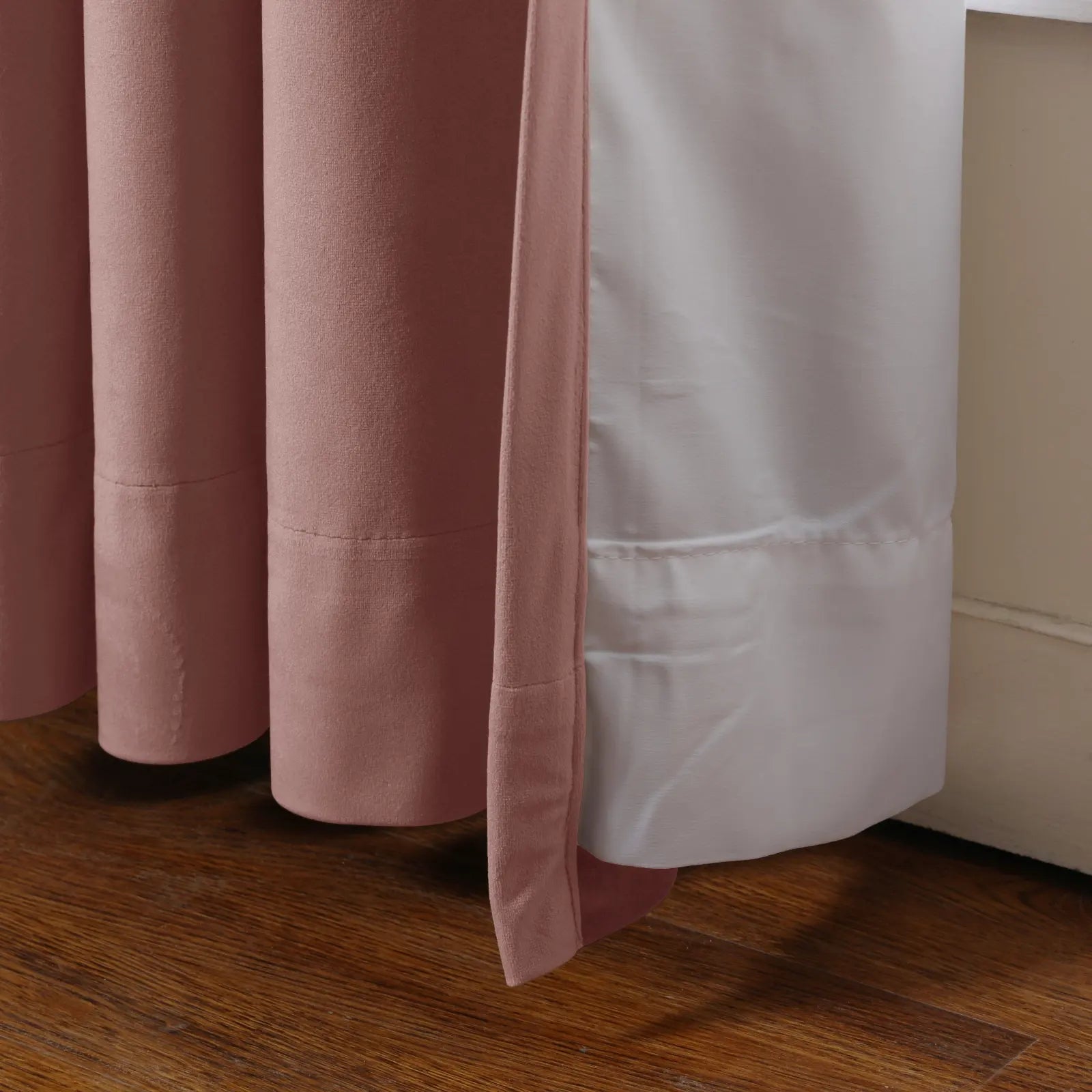 Folora Curtain Give Your Interior a Luxurious and Warm Appearance