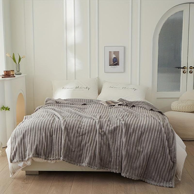 Thickened Striped Plush Blanket - Soft and Skin-friendly Sofa Blanket, Multi-functional Nap Blanket
