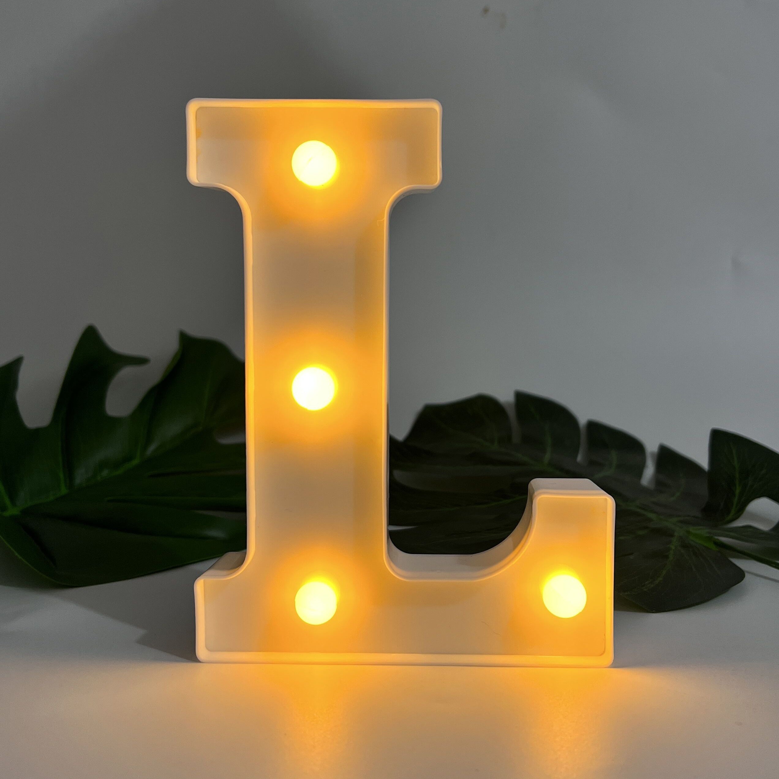 AlphaGlow - Lámpara de letra decorativa LED con alimentación por batería