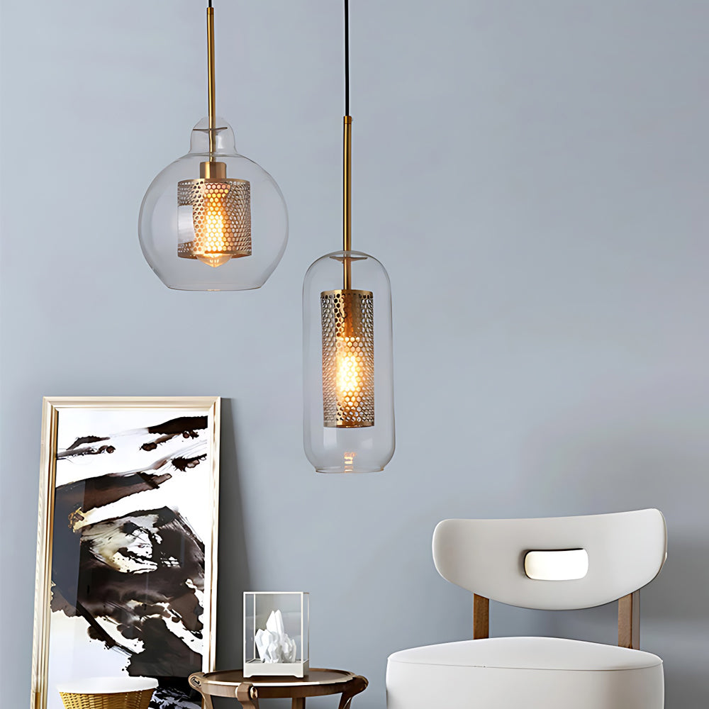 GoldenGlow - Industrial Vintage Pendant Lamp with Glass Dome and Golden Accent