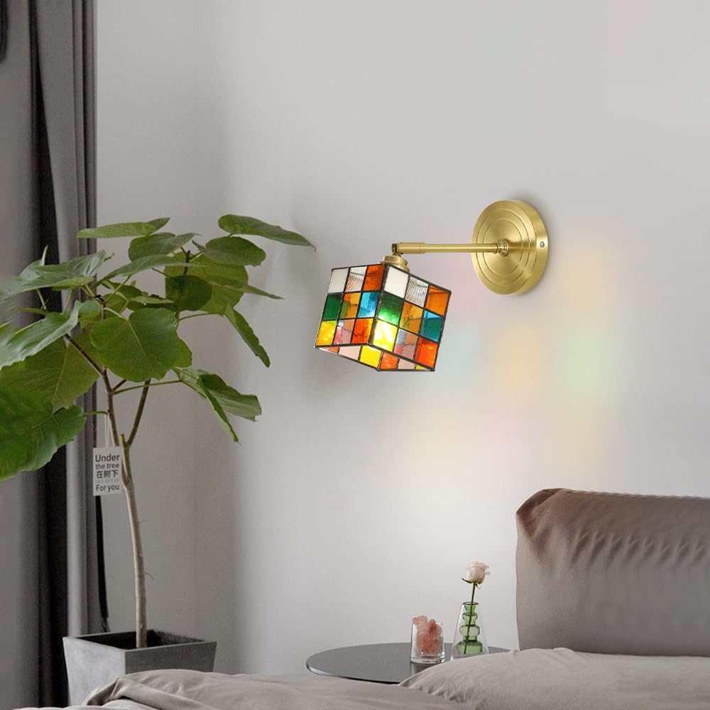 FlexiGlow - Lámpara de Pared Moderna con Diseño de Cubo de Cristal – Ajustable y Ahorra Espacio