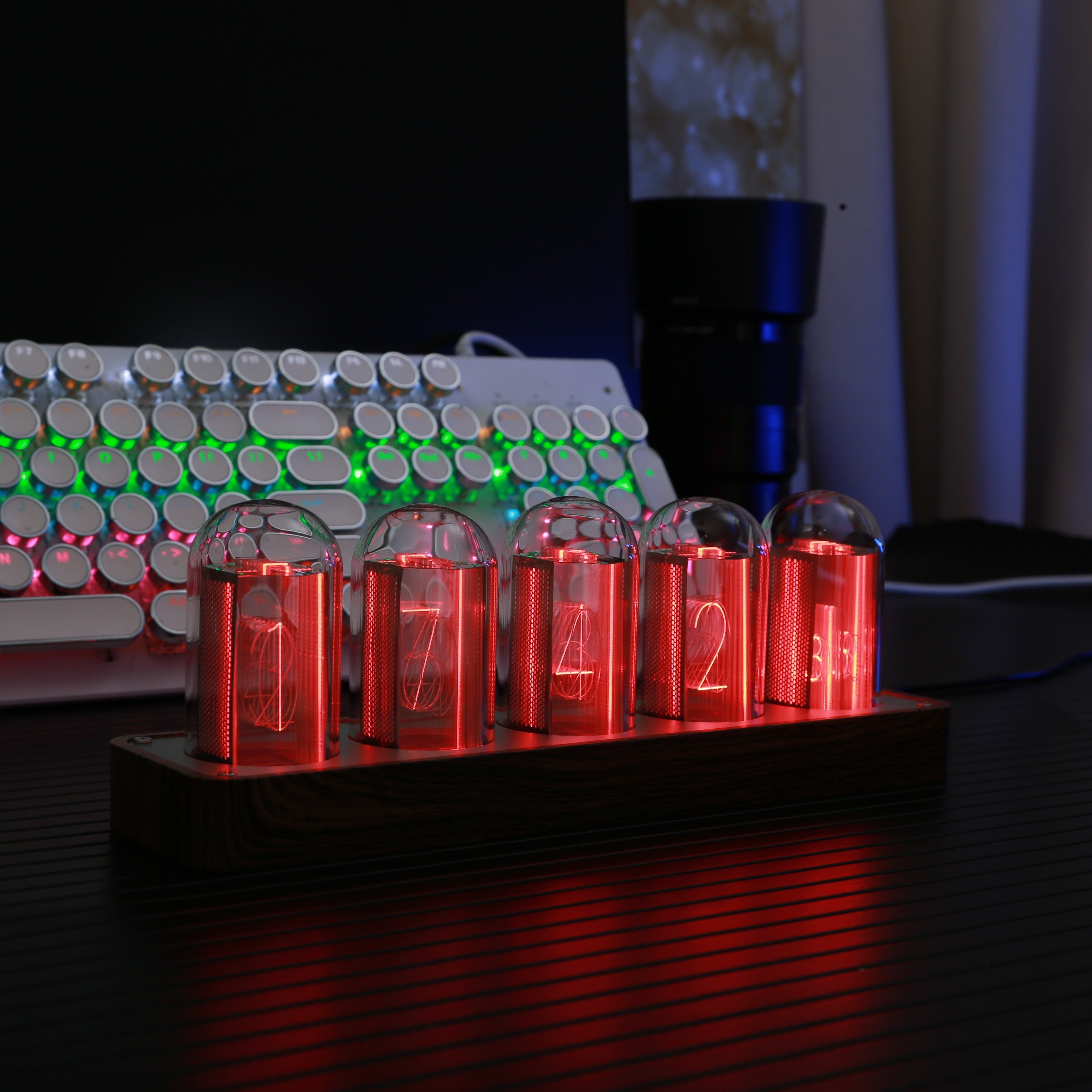 ClocTeck Reloj de Tubo Nixie - Reloj de Escritorio Digital Retro, Soporta Calibración de Tiempo Wi-Fi (Color Nogal)