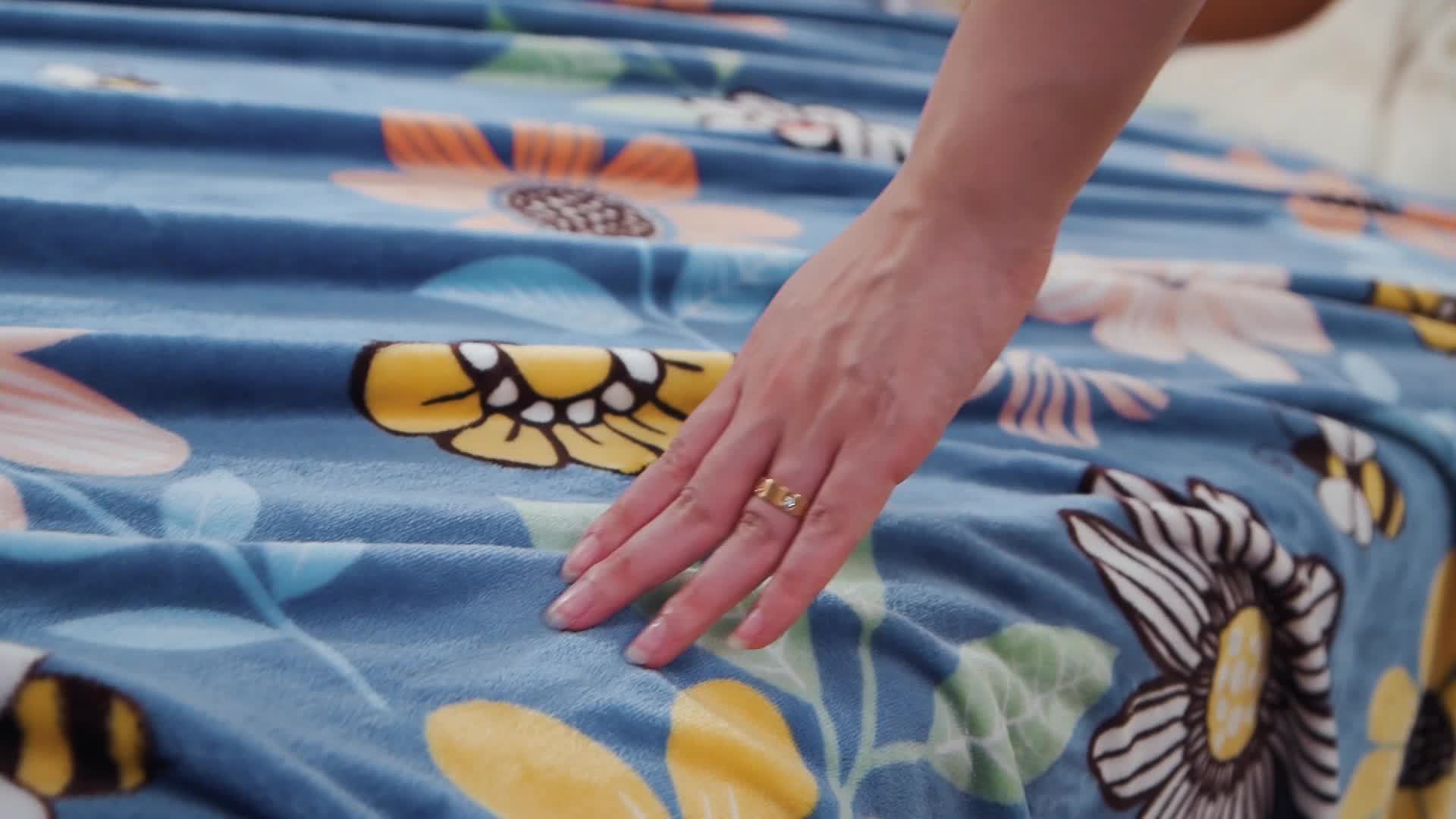 Flannel Plush Blanket - Four Seasons Warm Blanket for Bedroom or Dormitory - Single or Double