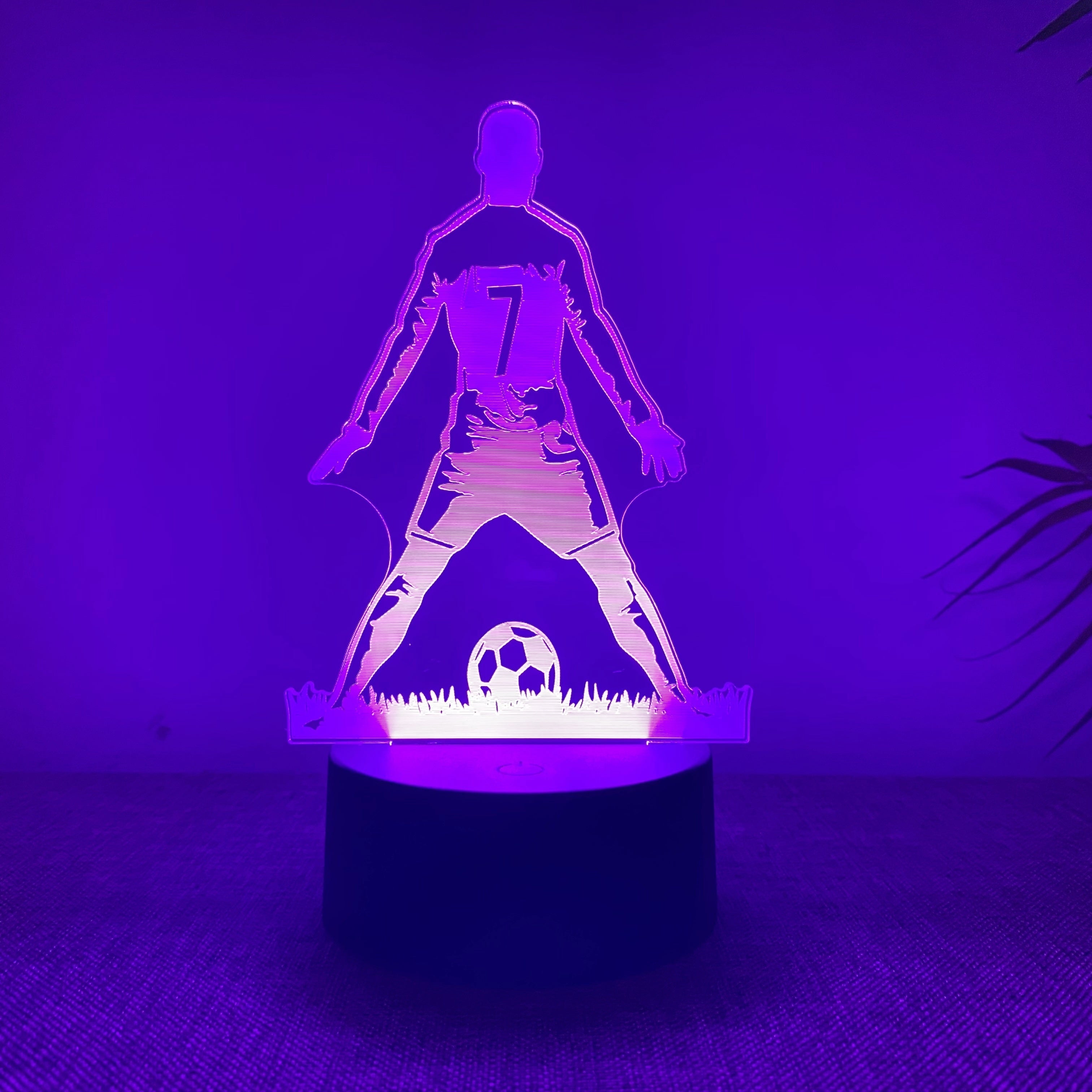 SportGlow - Candeeiro Noturno LED 3D Jogador de Futebol com Mudança de Cor