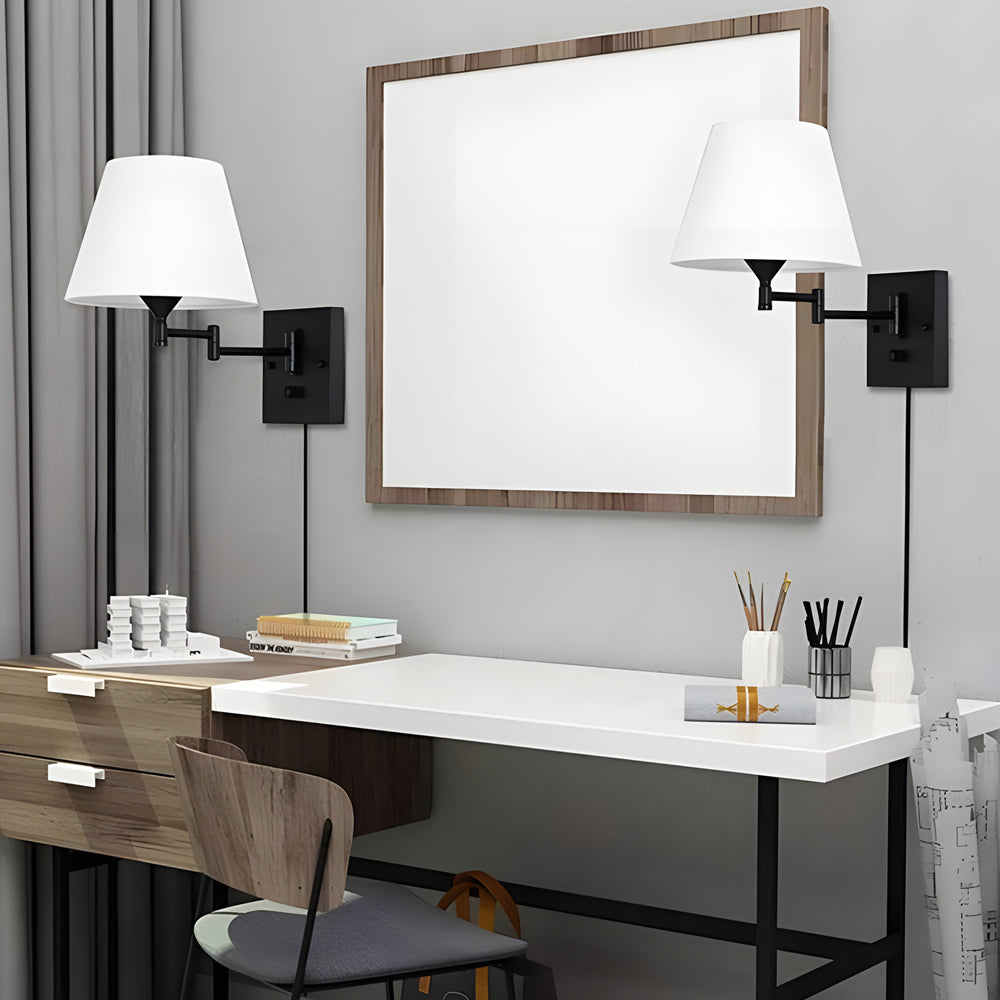 Lámpara de pared con brazo giratorio enchufable de 1 luz con pantalla de lino