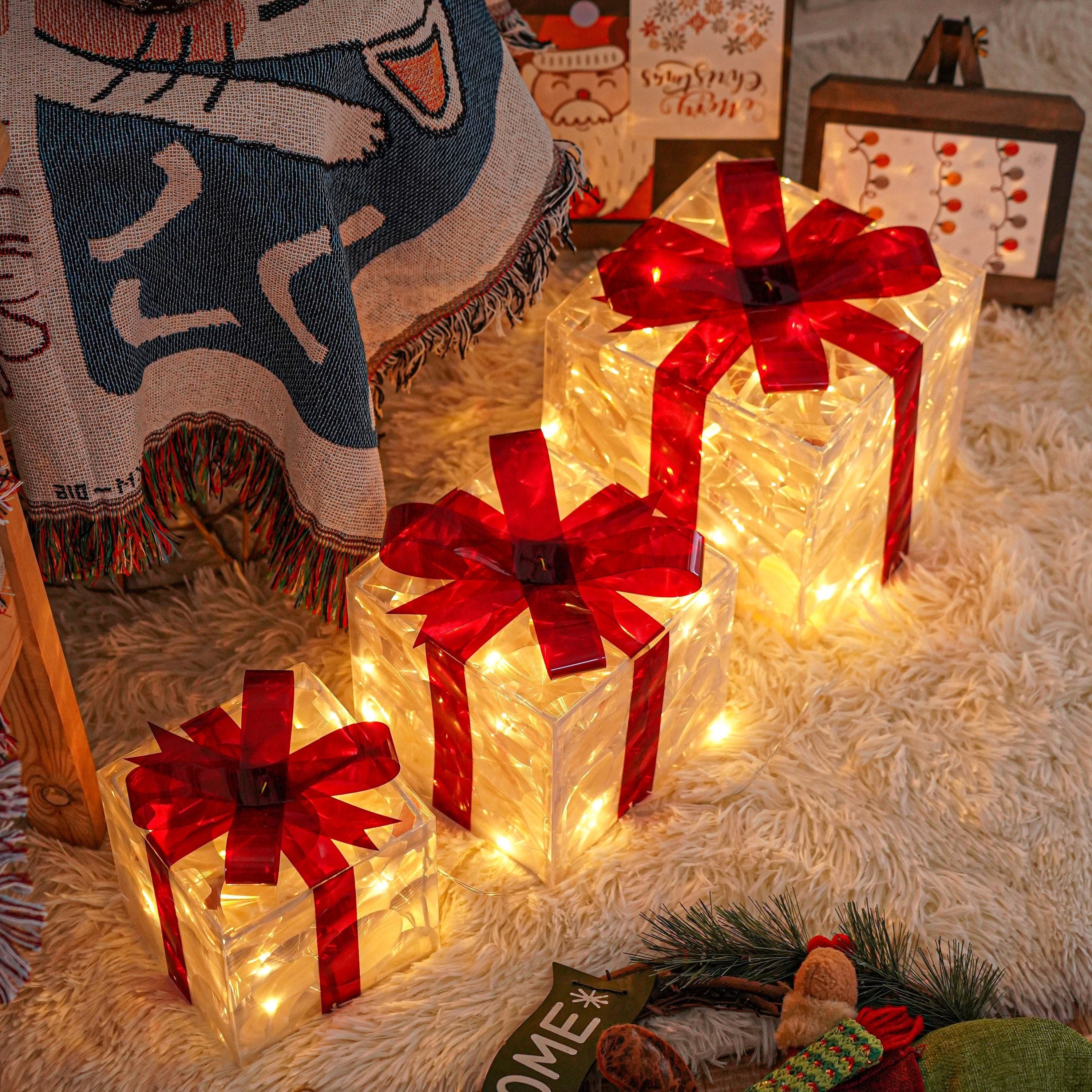 CadeauLicht - Set van 3 Verlichte Kerstcadeaudozen met Rode Strik