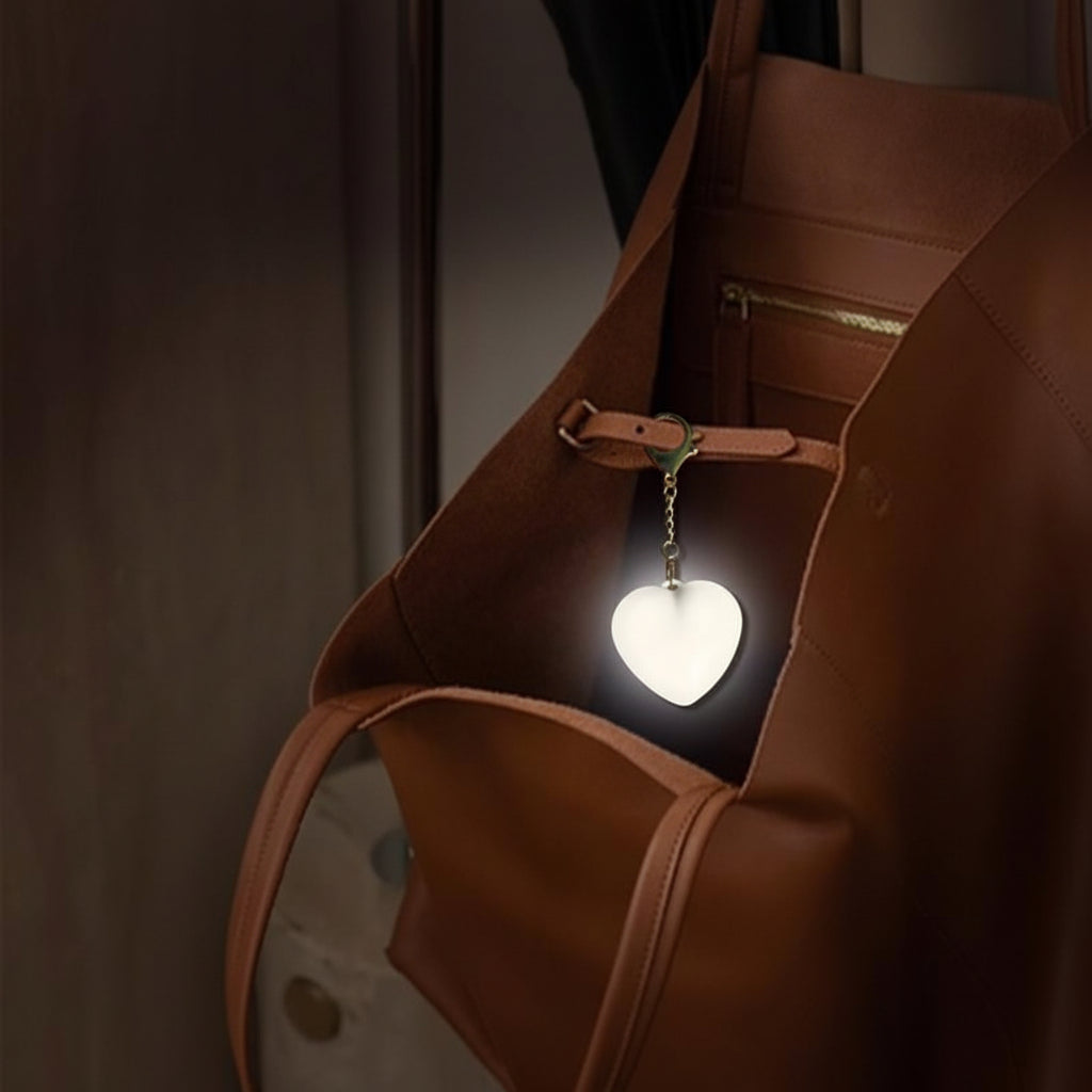 Lanterna de Mão LED Portátil Recarregável com Sensor Tátil