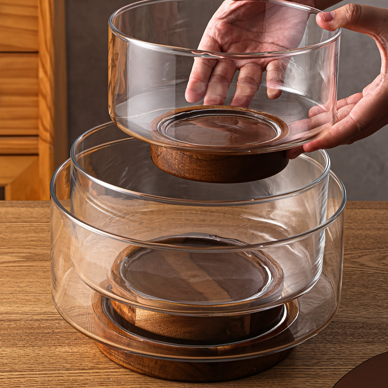 GlassServe-Fruitschaal - Glazen Fruitschaal met Houten Basis voor Keukentafel