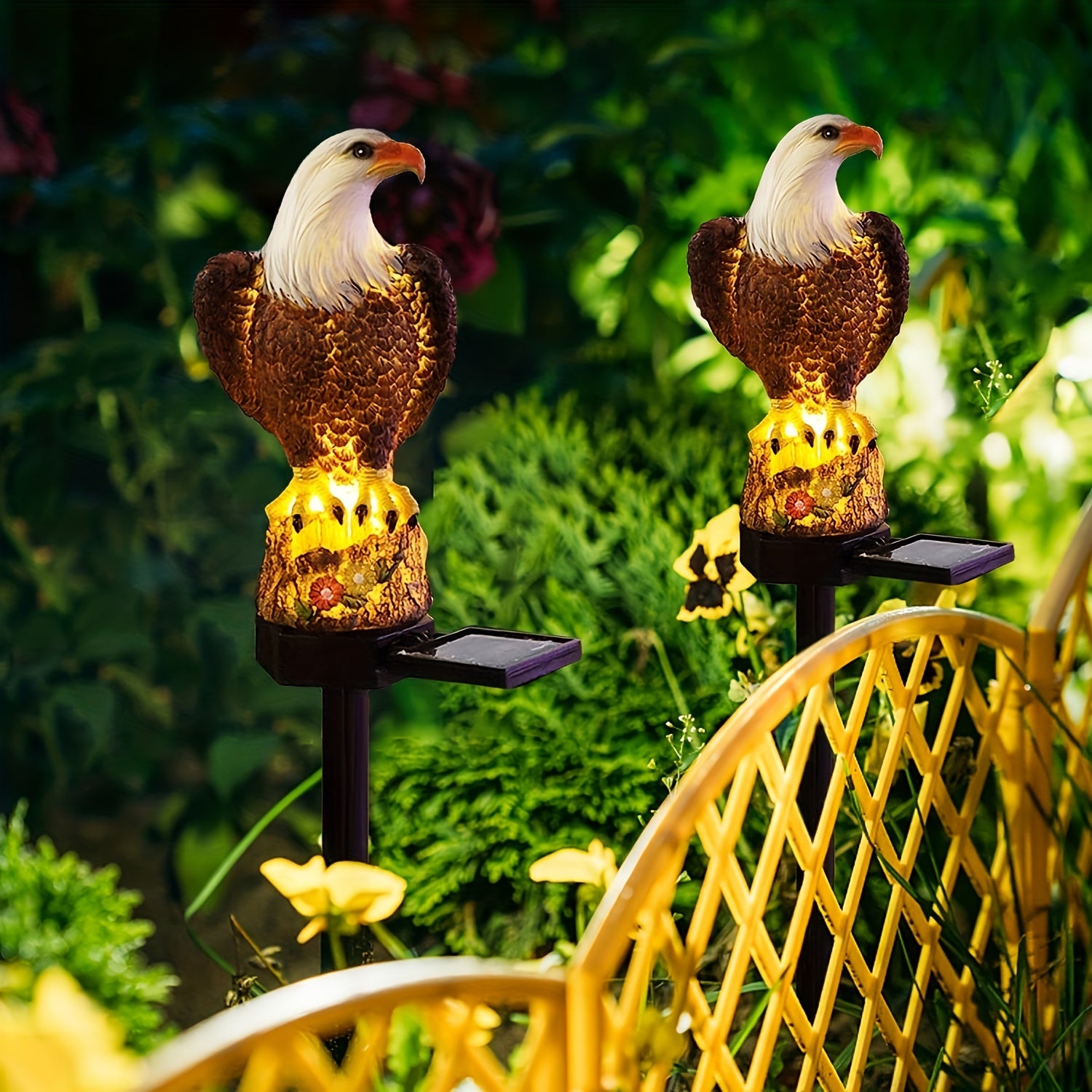 SolarGlow - Decorative Eagle Solar Garden Lamp, Bright LED for Patio & Lawn