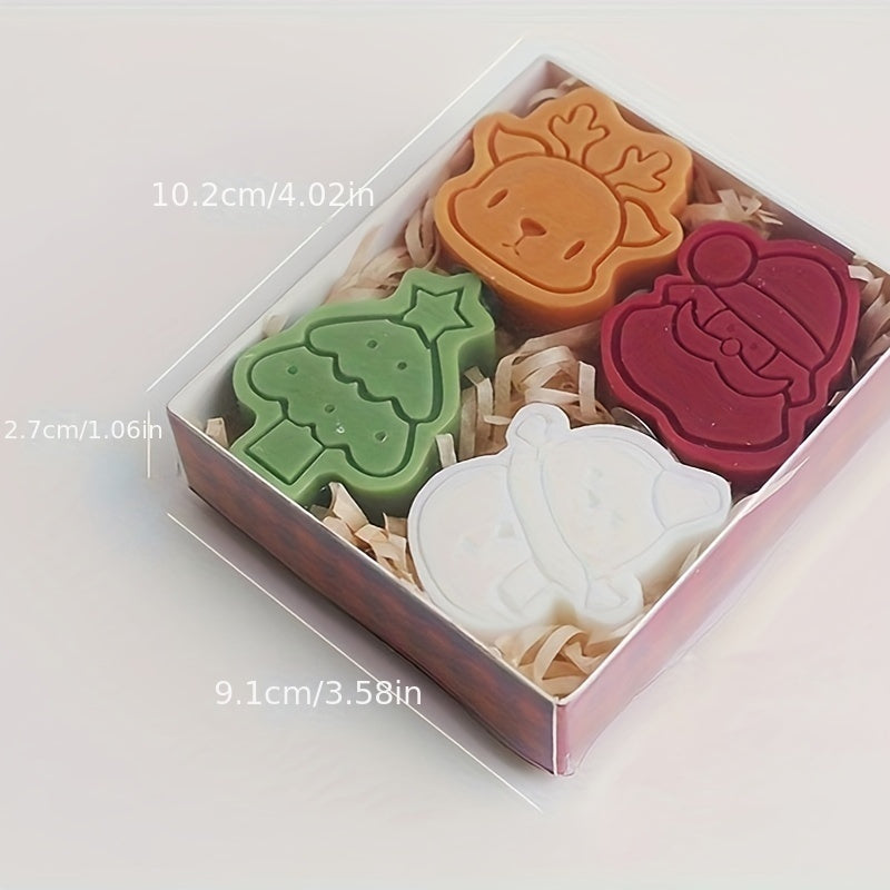 AromaGift - 4 Stuks Kerstthema Aromatherapiekaarsen Set