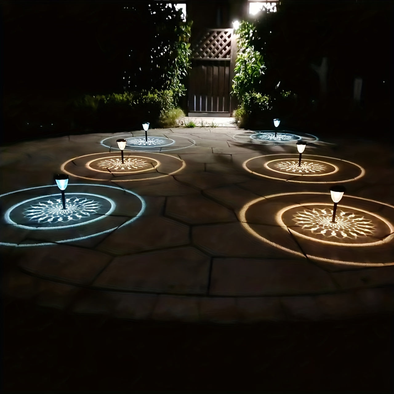 SolarGlow - 4 Pieces Solar Garden Lamps with 7 Color Gradient for Outdoor Use