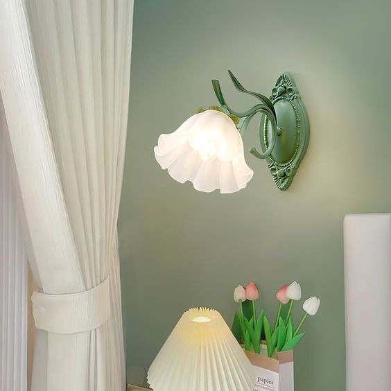 LilyGlow – Wall Lamp with Floral Design