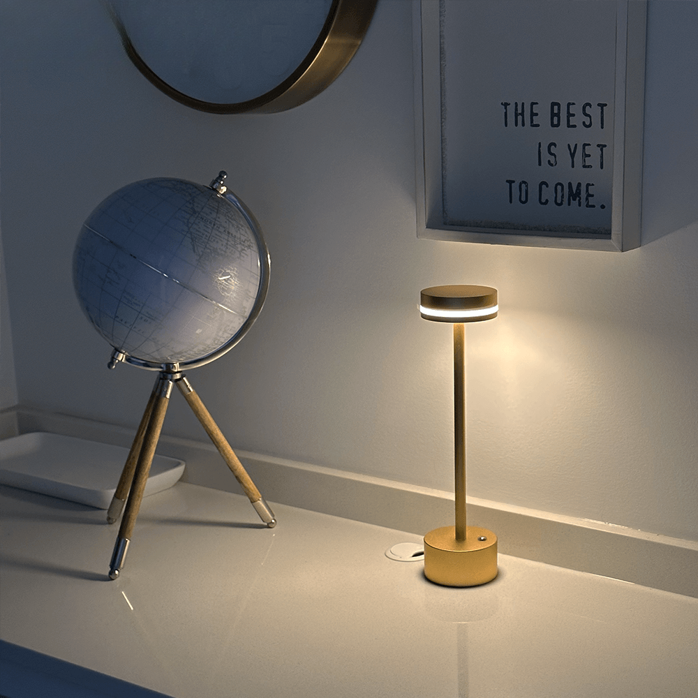 LuxeLight - Wireless Table Lamp
