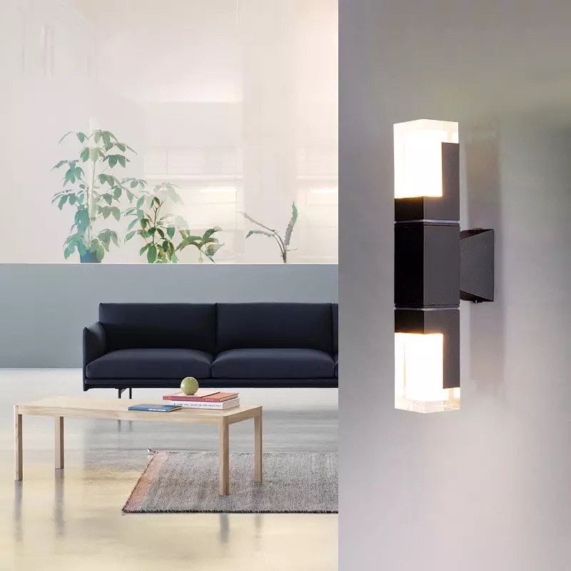 SensaGuard Wall Lamp