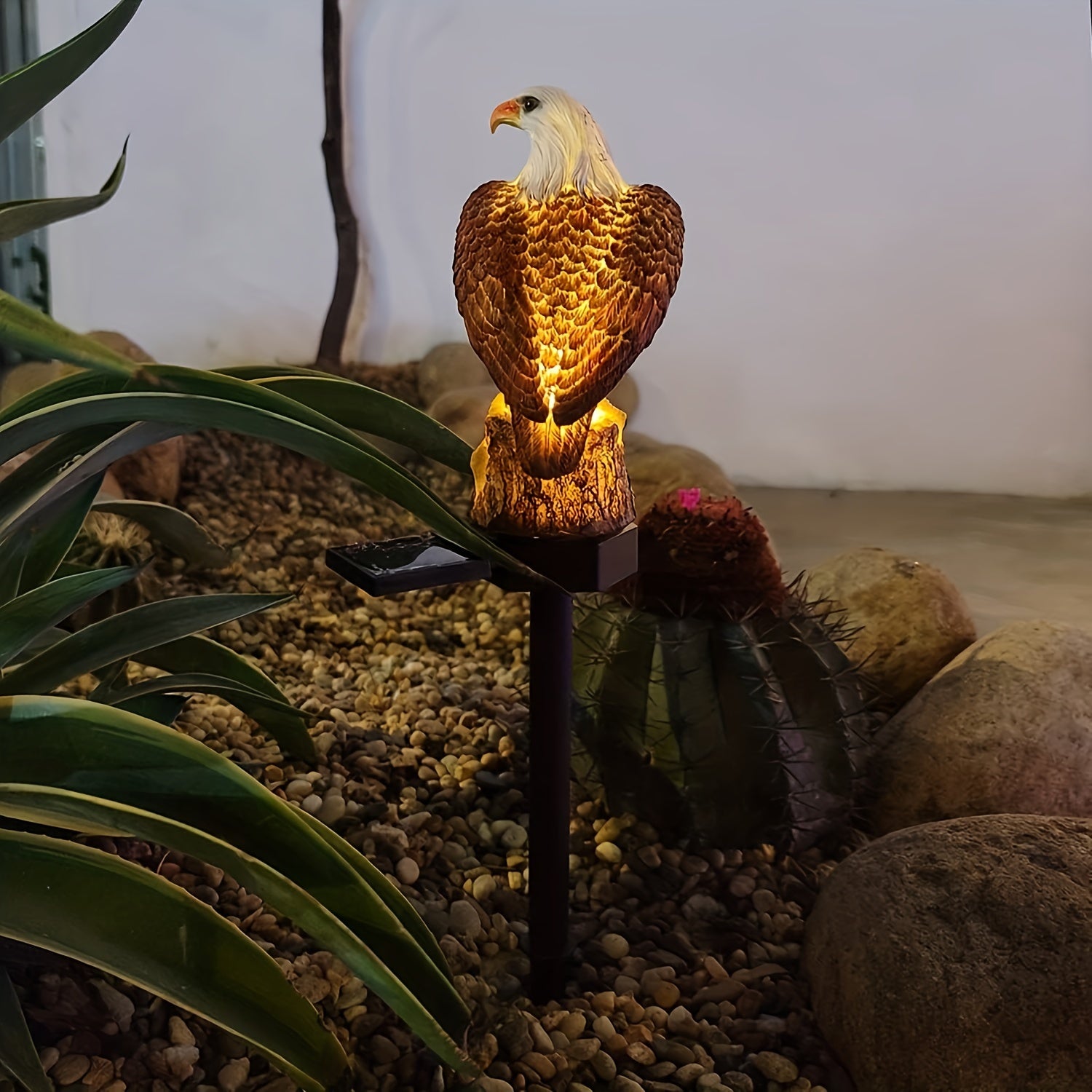 SolarGlow - Decorative Eagle Solar Garden Lamp, Bright LED for Patio & Lawn
