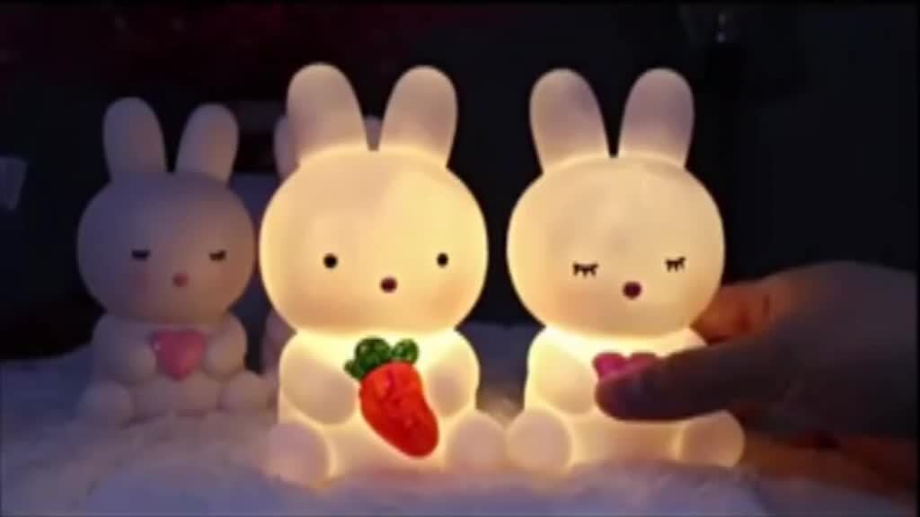 BunnyGlow - Lampada Coniglietto Carina con Luce LED per Decorazione e Luce Notturna