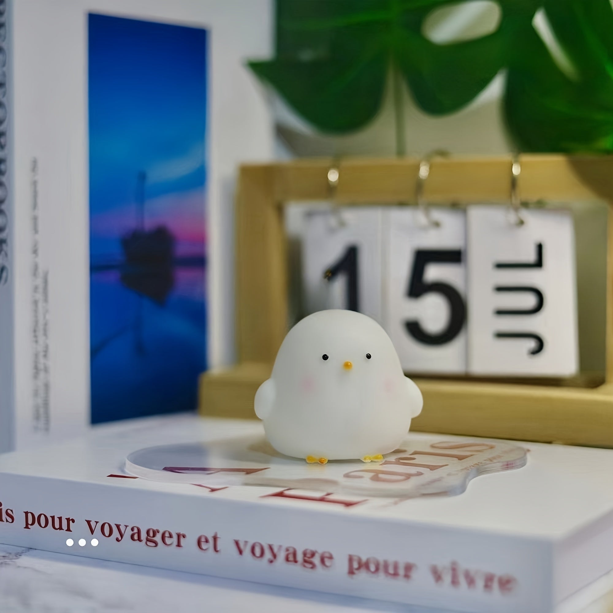 LumiKuiken - Lámpara de mesa LED encantadora con luz amigable para los ojos