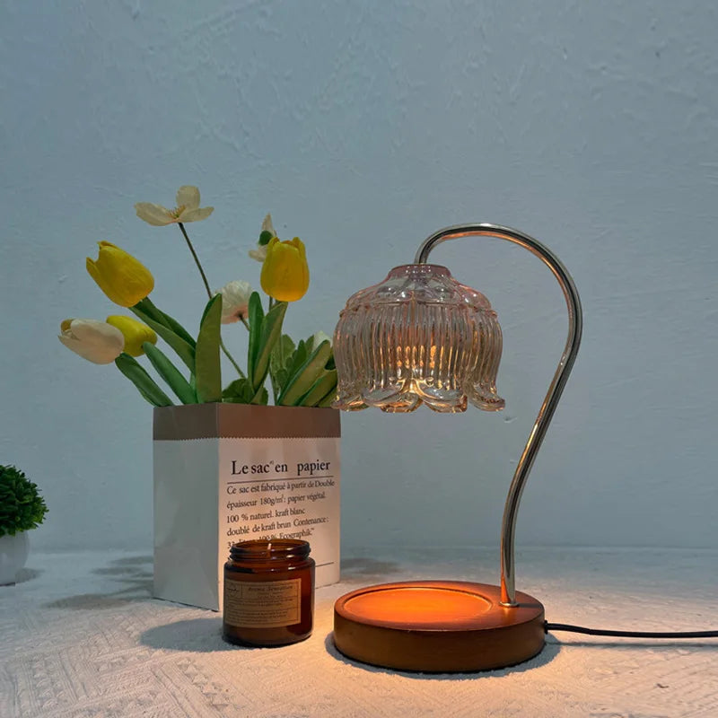 RetroGlow - Vintage Amerikaanse Tafellamp met Glazen Kap en Houten Basis