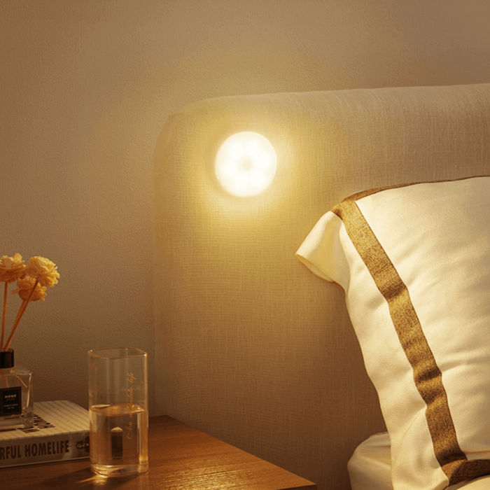 MotionGlow - Automatic LED Lamp with Motion Sensor for Indoor Spaces
