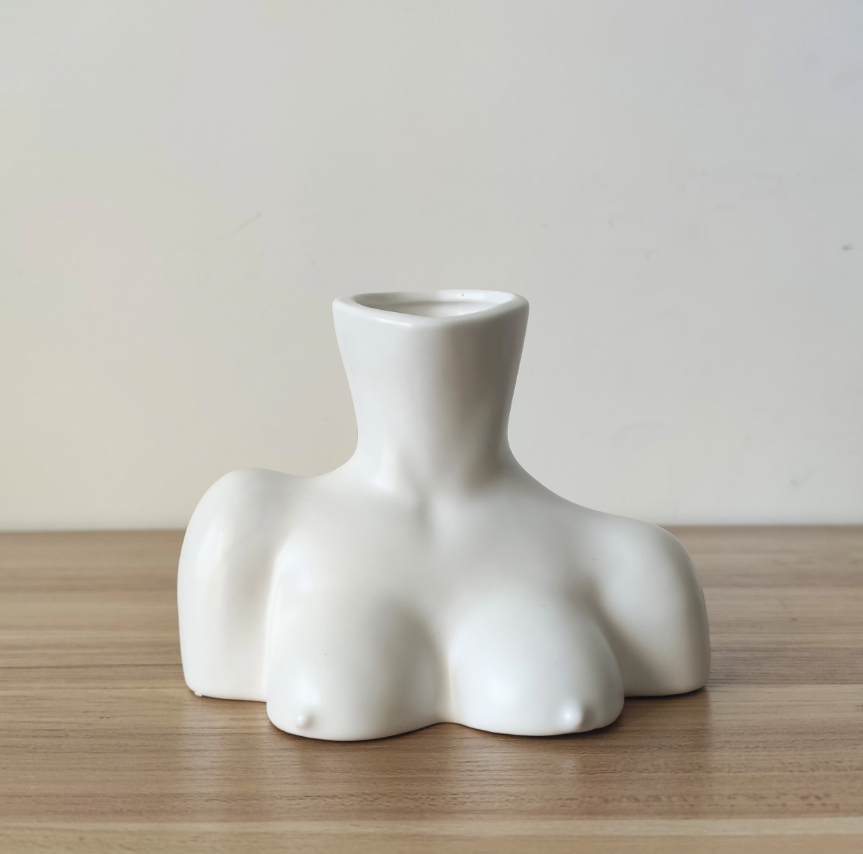 Artistic Bust Vase Diana