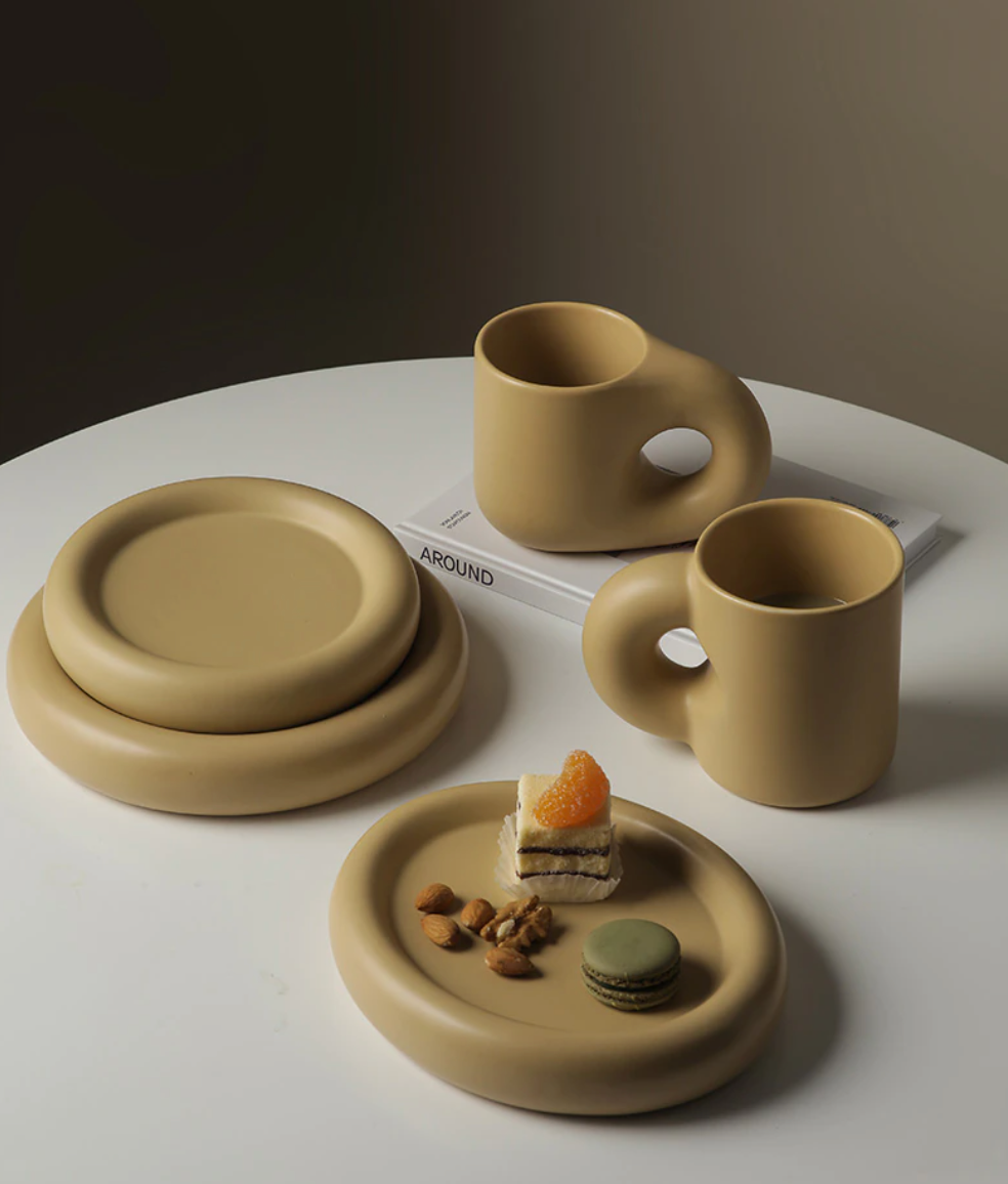 Tazza minimalista in porcellana