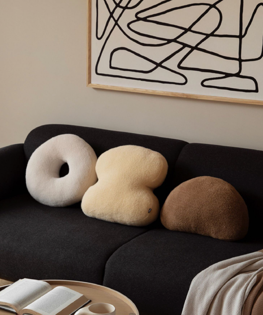 Raly Cuscino: Edizione Limitata Cuscino con Stile Minimalista