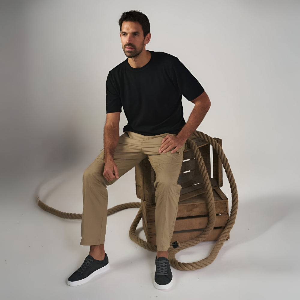 Calças Cargo Homem Corte Regular Bolsos Funcionais