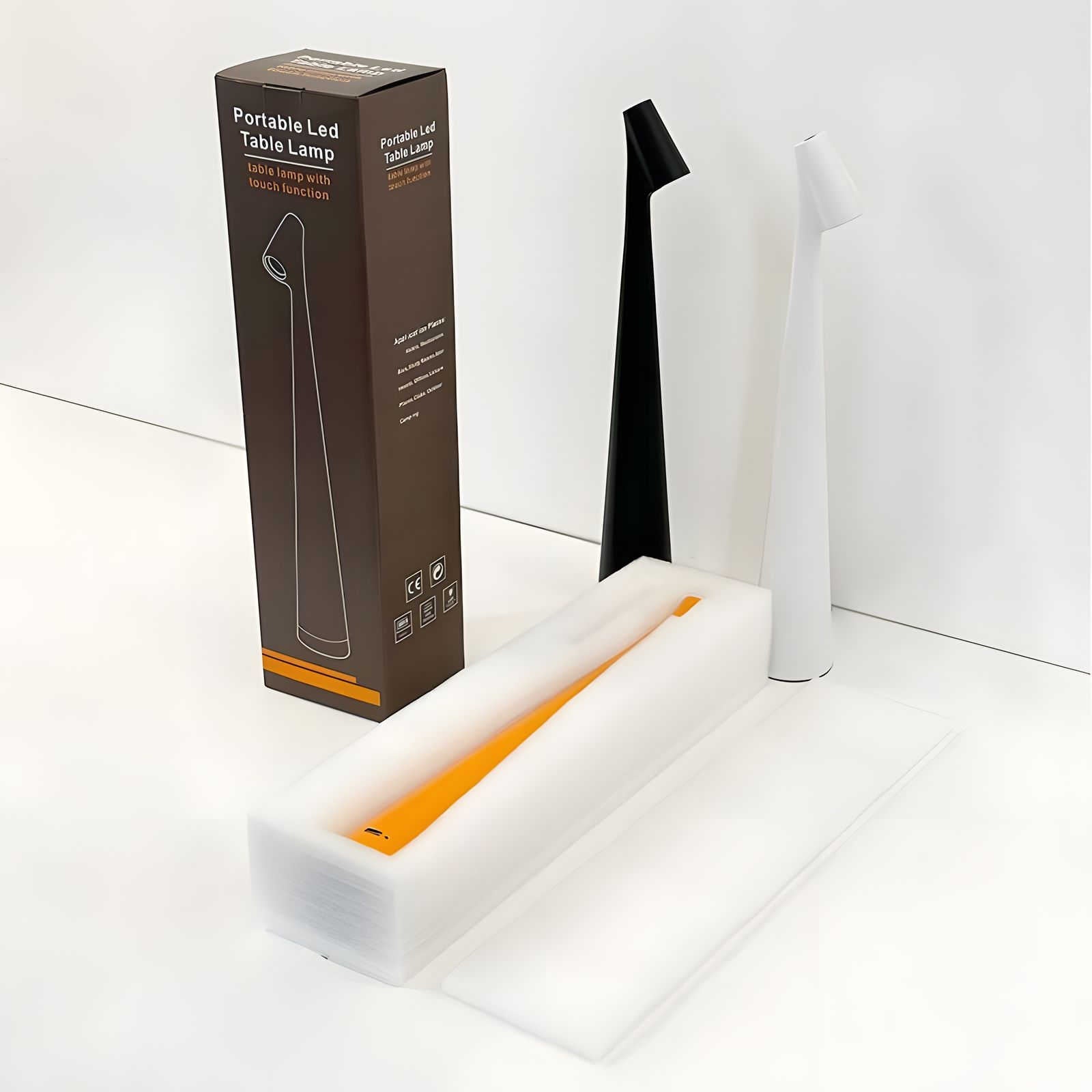 LunaSlim Lámpara de Mesa Elegante con Funcionalidad Inalámbrica