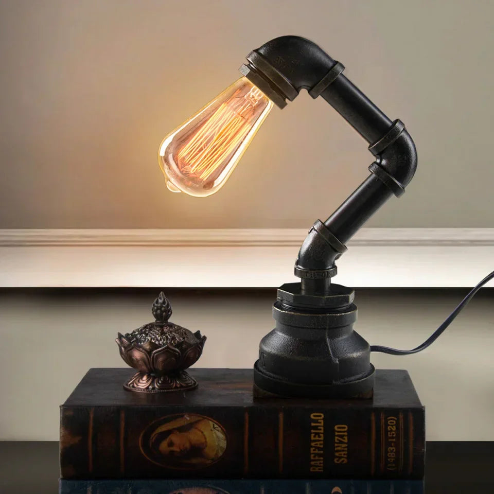 LumiIron – Industriële Retro Tafellamp van IJzer, Creatieve Loft Lamp in Vintage Stijl