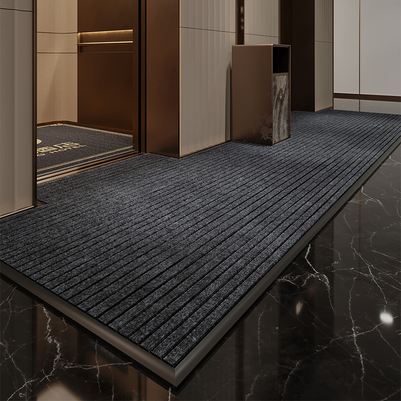 Tapete de Porta Exterior Antiderrapante Recolhedor de Sujidade Relva Borracha Perfil Baixo