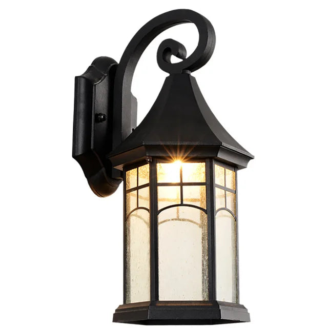 BronzeGlow – Weather-Resistant Nostalgic Outdoor Wall Lamp – Energy-Efficient Lighting