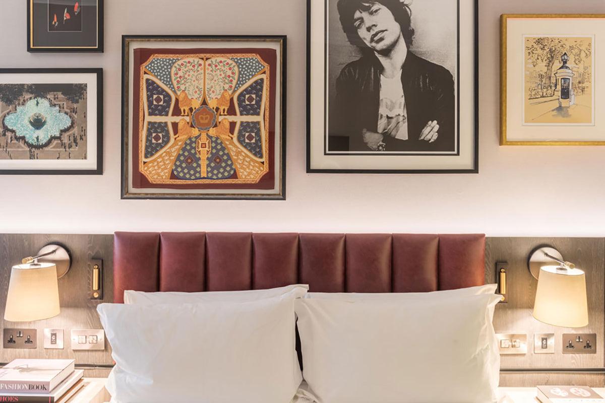 GlowNest - Ingebouwde Nachttafel Wandlamp