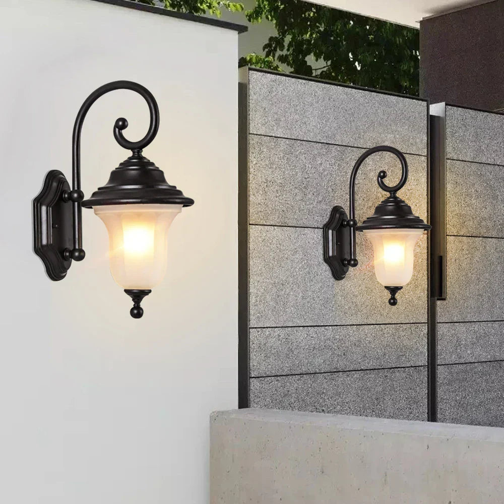 LumiRetro - Vintage Outdoor Wall Lamp for Veranda – Weatherproof Retro Lamp for Stylish Outdoor Lighting