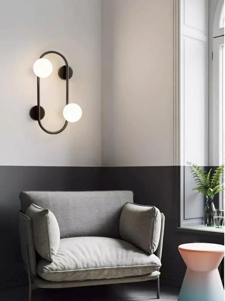 LuminoSphere - Lámpara de pared moderna de latón con esferas de vidrio