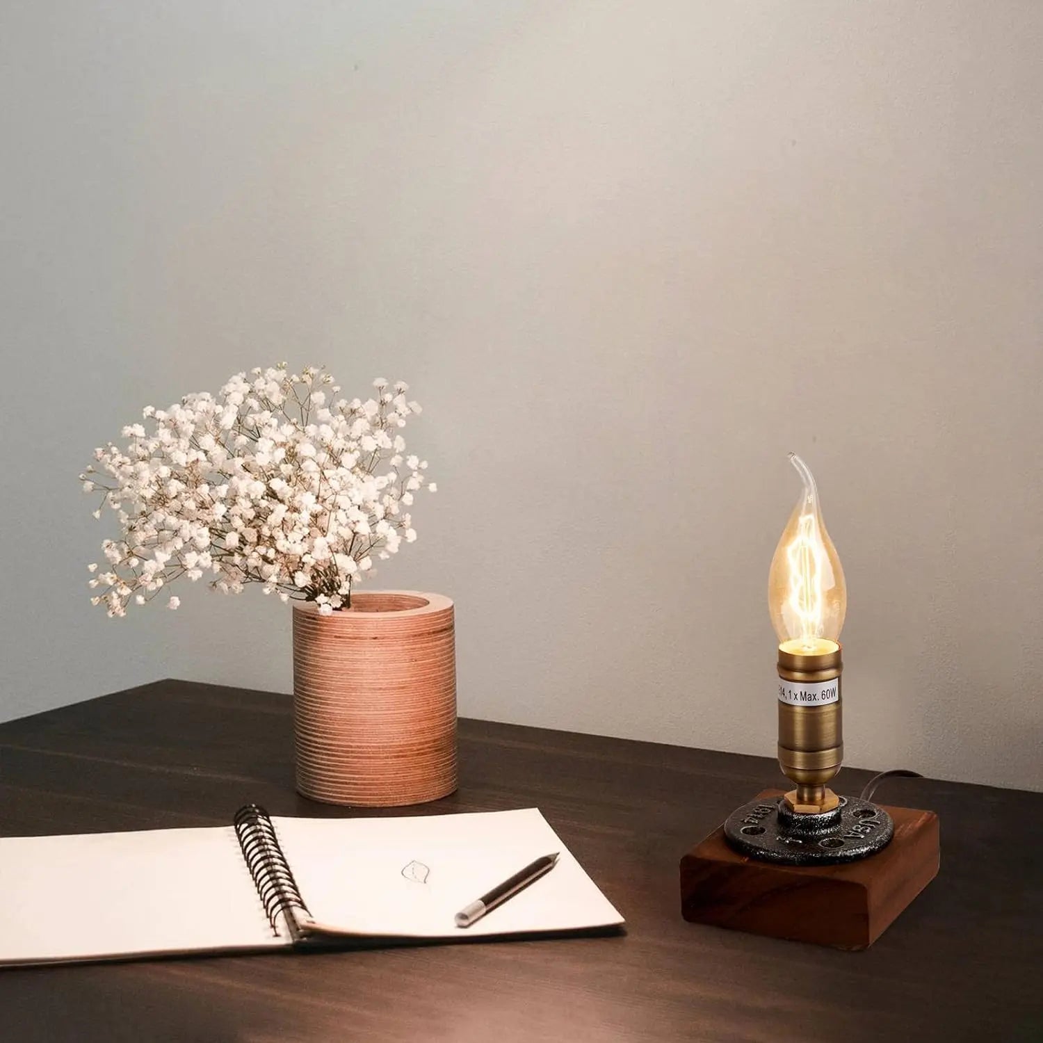 RetroWood - Houten Tafellamp in Vintage Industriële Stijl