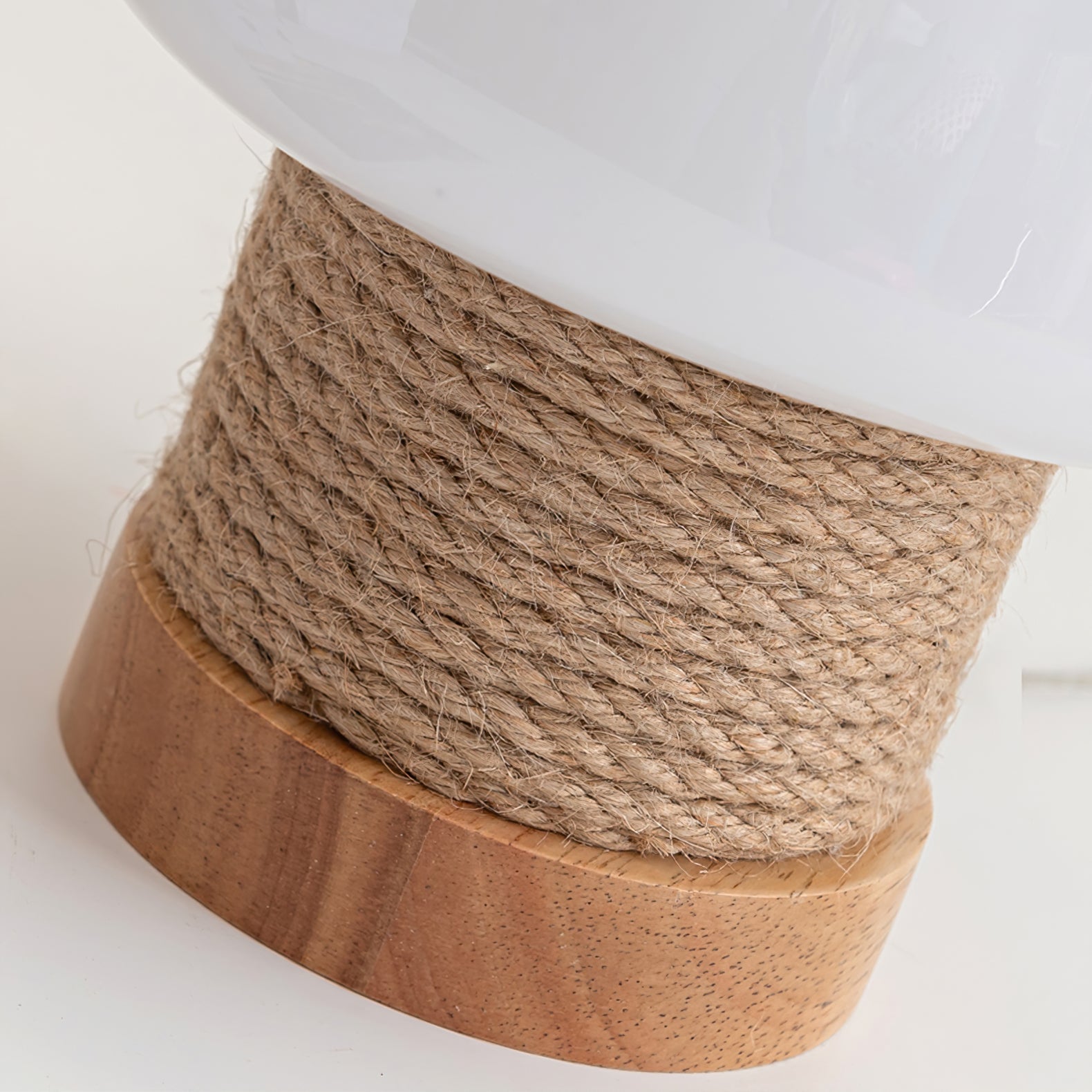 LumiWood - Moderne Tafellamp met Houten Basis