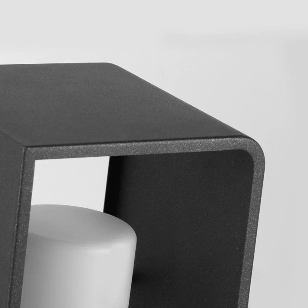 Garden Lantern - Solar Outdoor Lantern