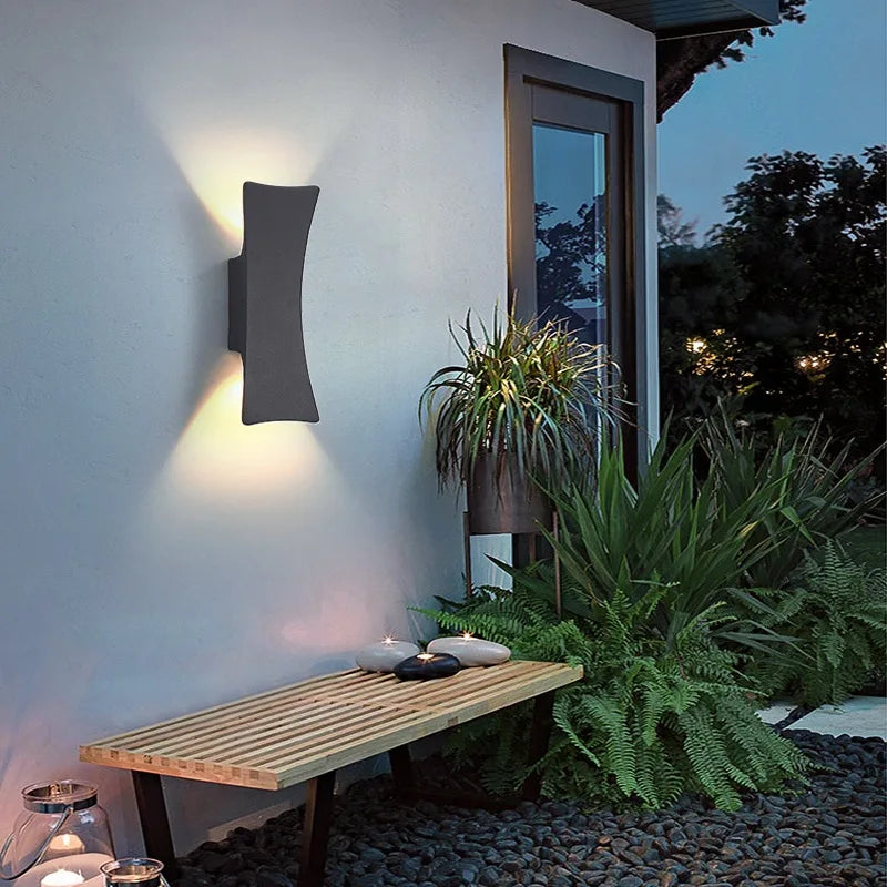 LumiEdge – Minimalist LED Outdoor Wall Lamp, Weather-Resistant Modern Lighting for Patio & Garden