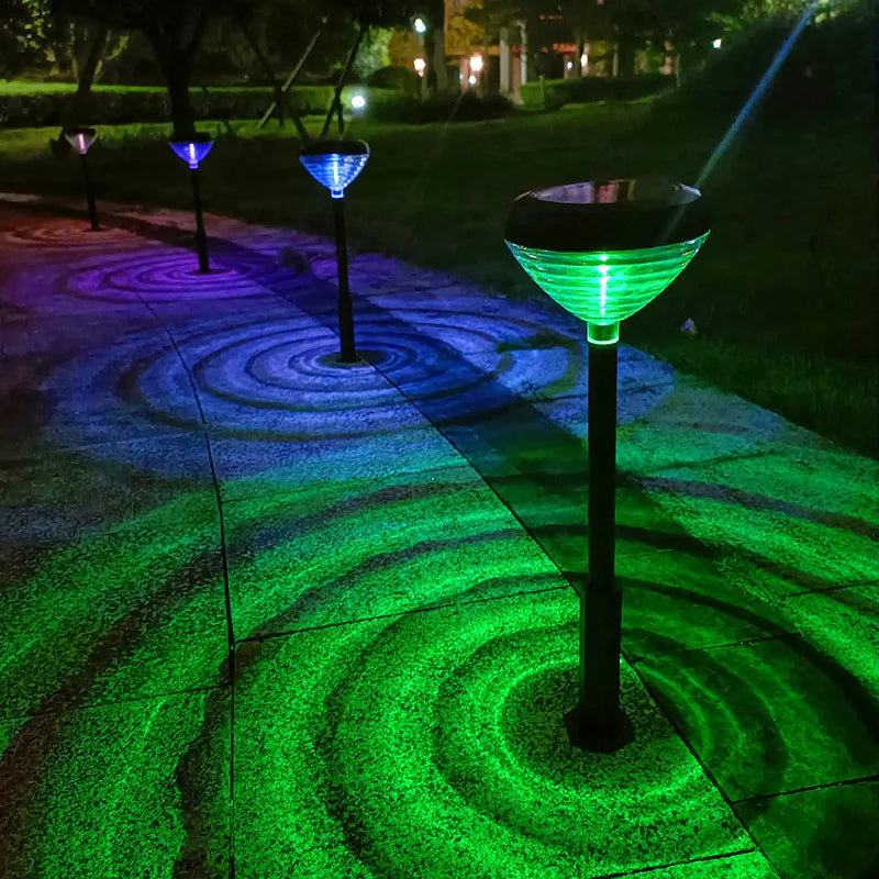 LumiPath – Illuminazione Solare LED Colorata per il Giardino – Illuminazione Esterna Impermeabile ed Energeticamente Efficiente