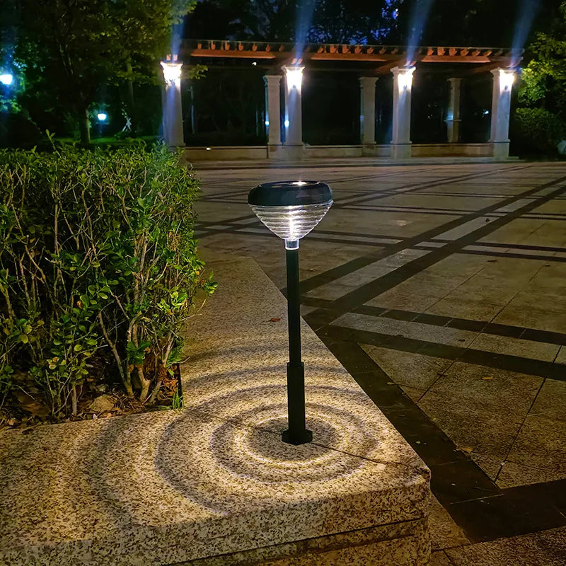 LumiPath – Illuminazione Solare LED Colorata per il Giardino – Illuminazione Esterna Impermeabile ed Energeticamente Efficiente