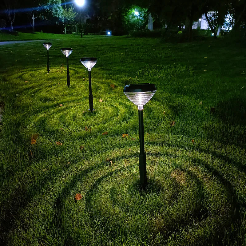 LumiPath – Illuminazione Solare LED Colorata per il Giardino – Illuminazione Esterna Impermeabile ed Energeticamente Efficiente